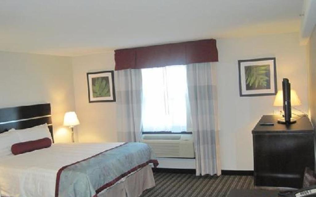 Super 8 By Wyndham Saskatoon Near Downtown Otel Dış mekan fotoğraf