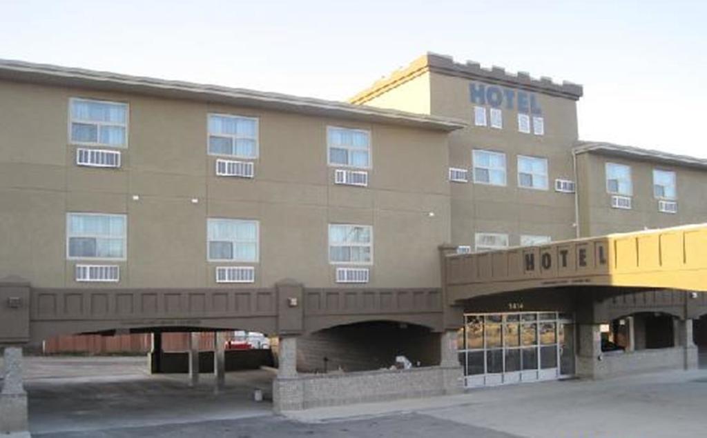 Super 8 By Wyndham Saskatoon Near Downtown Otel Dış mekan fotoğraf
